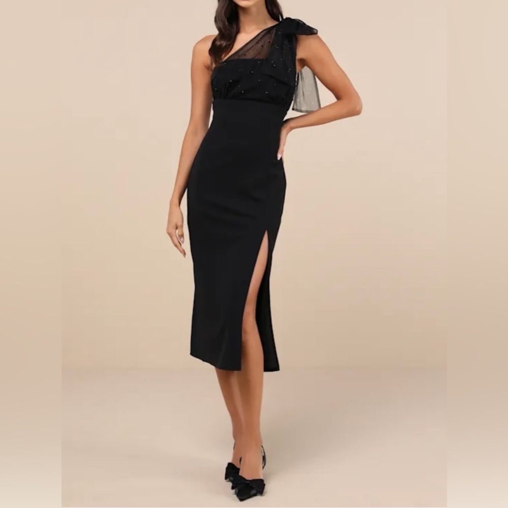 Lulu's Black One-Shoulder Midi Dress with Sheer Bow Accent